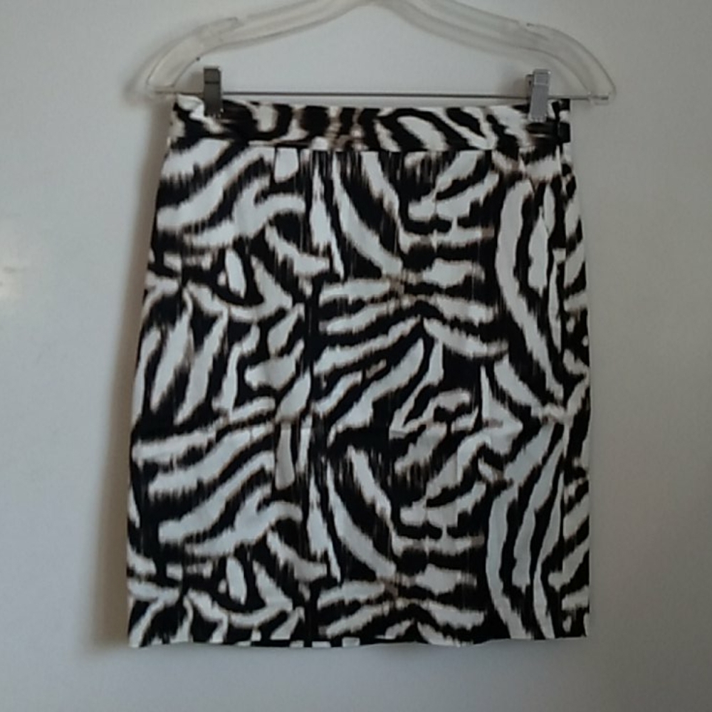 Ann Taylor black, brown and cream skirt